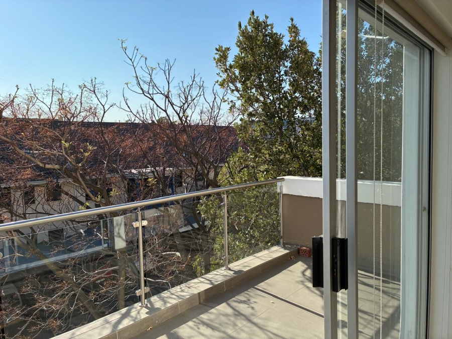 To Let 2 Bedroom Property for Rent in Gardens Western Cape